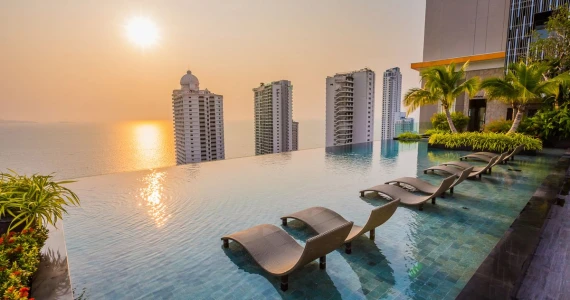 รูปภาพ เดอะ ริเวียร่า วงศ์อมาตย์ บีช (The Riviera Wongamat Beach)