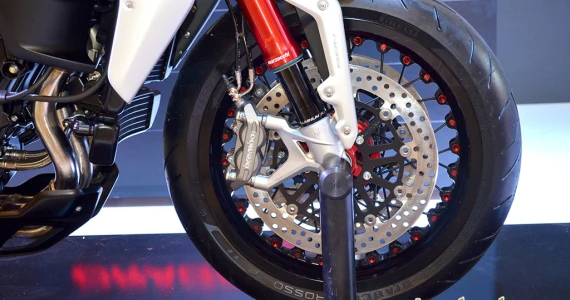 รูปภาพ เอ็มวี ออกุสต้า MV Agusta Brutale 800 Dragster RR ปี 2015