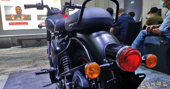 รูปภาพ โรยัล เอ็นฟีลด์ Royal Enfield Classic 350 DARK ปี 2022