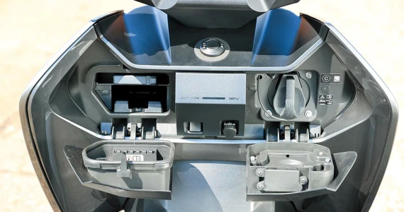 รูปภาพ บีเอ็มดับเบิลยู BMW CE 04 ปี 2022