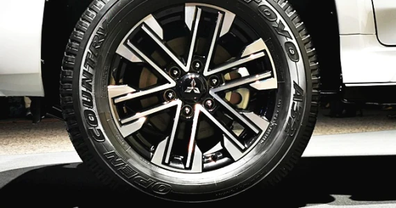 รูปภาพ มิตซูบิชิ Mitsubishi Pajero Sport GT-Premium 2WD ปี 2019