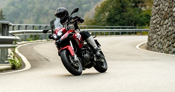 รูปภาพ เบเนลลี Benelli TRK 251 ABS ปี 2018