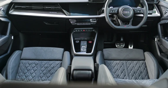 รูปภาพ อาวดี้ Audi RS 3 Sportback quattro ปี 2022