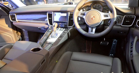 รูปภาพ ปอร์เช่ Porsche Panamera V6 Diesel ปี 2013
