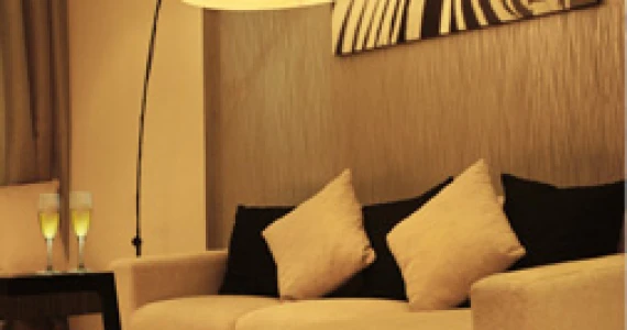 รูปภาพ ดิ ไอบอกซ์ (The iBox)