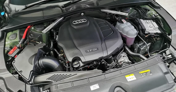 รูปภาพ อาวดี้ Audi A4 40 TFSI S line Icon Black ปี 2023