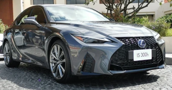 รูปภาพ เลกซัส Lexus IS 300h F SPORT MY2020 ปี 2020