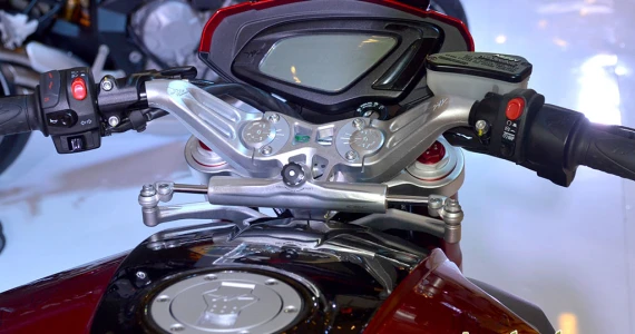 รูปภาพ เอ็มวี ออกุสต้า MV Agusta Brutale 800 Dragster RR ปี 2015