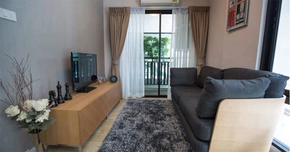 รูปภาพ เย็นสบายดี คอนโด (Yensabaidee Condo)