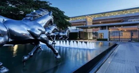 รูปภาพ ลดาวัลย์ รัตนาธิเบศร์ (Ladawan Rattanathibet)