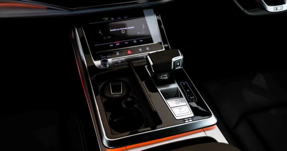 รูปภาพ อาวดี้ Audi Q7 TFSI e quattro S line edition one ปี 2024