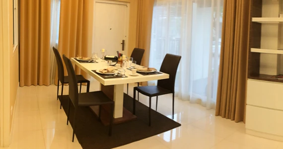 รูปภาพ รัชชา นครอินทร์ (Ratcha Nakornin)