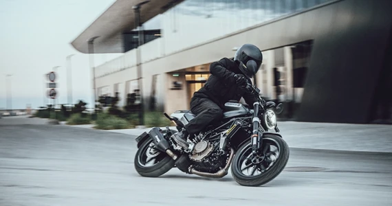 รูปภาพ ฮุสวาน่า Husqvarna Naked svartpilen 200 ปี 2021