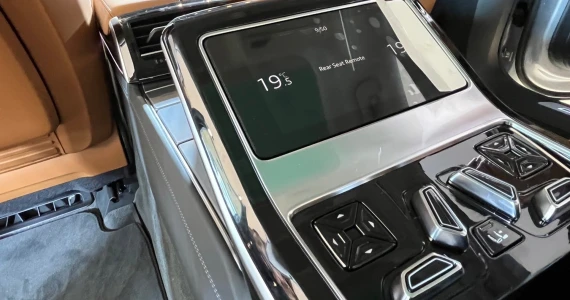 รูปภาพ อาวดี้ Audi A8 L 60 TFSI e quattro Prestige S line ปี 2023