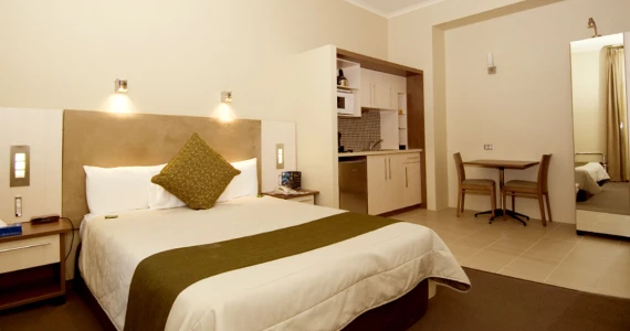 รูปภาพ สุวรรณภูมิทาวน์ @หัวตะเข้ (Suvarnabhumi Town @Hua Takhe)