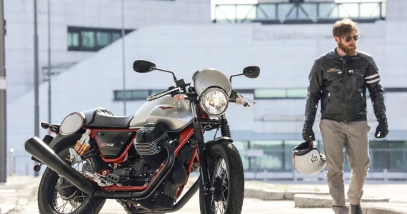 รูปภาพ โมโต กุชชี่ Moto Guzzi V7 III Racer ปี 2021
