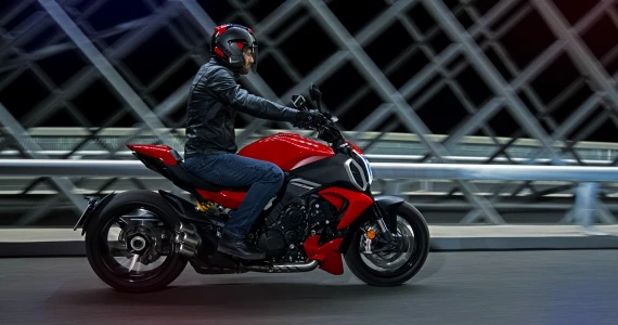 รูปภาพ ดูคาติ Ducati Diavel V4 ปี 2023