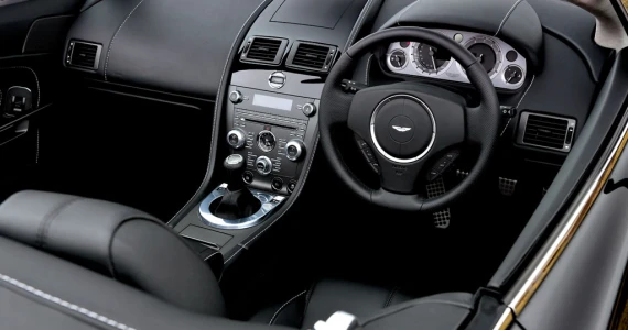 รูปภาพ แอสตัน มาร์ติน Aston Martin-Vantage S-ปี 2013