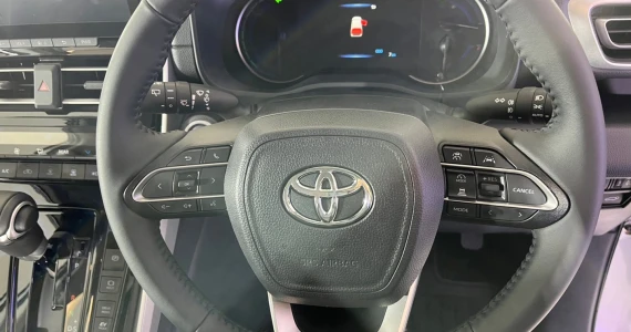 รูปภาพ โตโยต้า Toyota Innova Zenix 2.0 HEV Smart ปี 2023