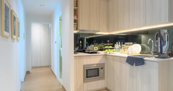 รูปภาพ ตรรกะ ศรีวรา (Takka Sriwara)