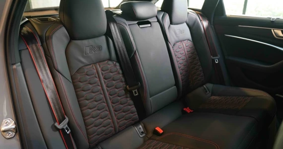 รูปภาพ อาวดี้ Audi RS 6 Avant quattro ปี 2021