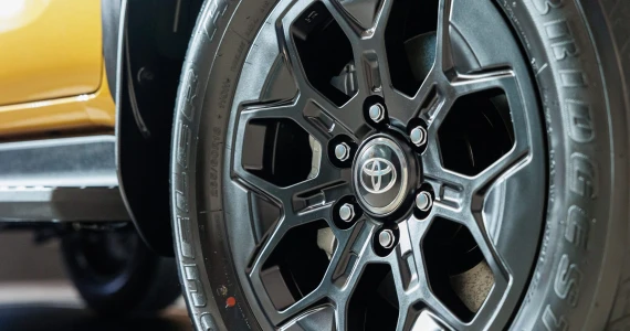 รูปภาพ โตโยต้า Toyota Hilux Travo Double Cab 4TREX 2.8 Overland AT ปี 2025