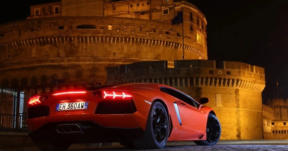 รูปภาพ ลัมโบร์กินี Lamborghini-Aventador LP700-4-ปี 2011
