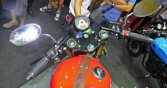 รูปภาพ สตาเลียน Stallions Centaur 250 Max ปี 2016