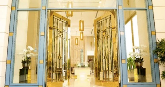 รูปภาพ คิว หลังสวน (Q Langsuan)