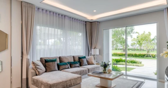 รูปภาพ วรารมย์ วัชรพล-เพิ่มสิน (Vararom Watcharapol-Permsin)