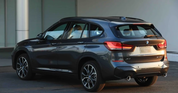 รูปภาพ บีเอ็มดับเบิลยู BMW X1 sDrive18i (Iconic) MY2020 ปี 2020