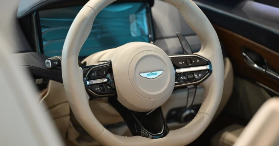 รูปภาพ แอสตัน มาร์ติน Aston Martin-DB12 Volante-ปี 2024