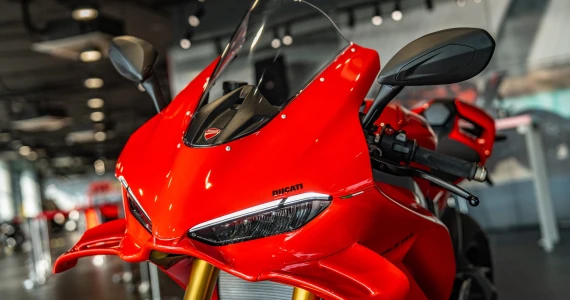 รูปภาพ ดูคาติ Ducati Panigale V4S ปี 2025