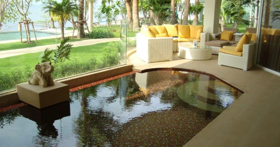 รูปภาพ โอเชียน เอจ (Ocean's Edge)