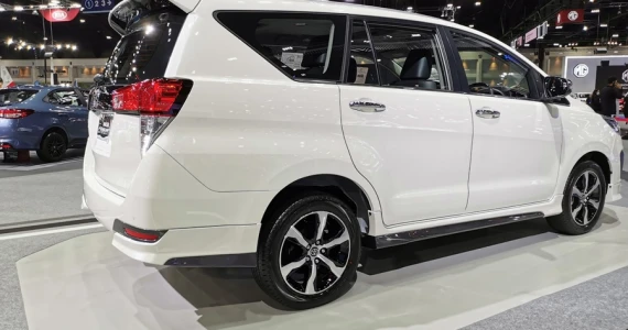 รูปภาพ โตโยต้า Toyota Innova 2.8 Crysta Premium ปี 2020