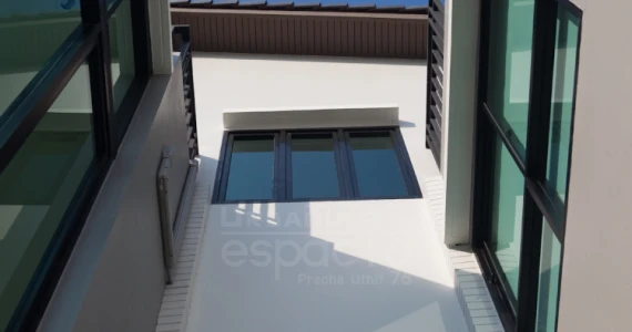 รูปภาพ เออเบิร์นธารา เอสพาสิโอ ประชาอุทิศ 76 (UrbanTara espac-i-o Pracha-uthit 76)