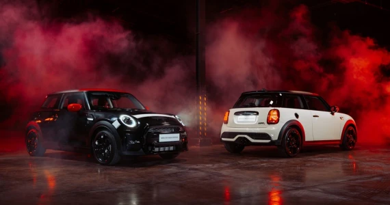 รูปภาพ มินิ Mini Hatch 3 Door Cooper S PAT MOSS ปี 2022