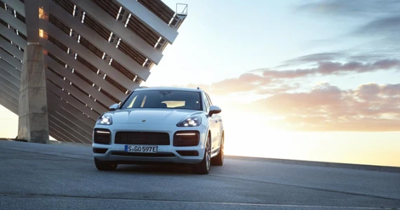 รูปภาพ ปอร์เช่ Porsche Cayenne E-Hybrid Coupe ปี 2020
