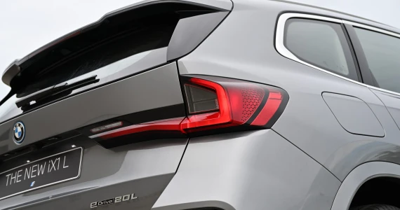 รูปภาพ บีเอ็มดับเบิลยู BMW i X1 eDrive20L M Sport ปี 2025