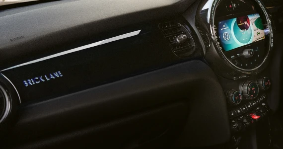 รูปภาพ มินิ Mini Hatch 3 Door Cooper S Brick Lane Edition ปี 2022