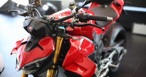 รูปภาพ ดูคาติ Ducati Streetfighter V4S ปี 2025