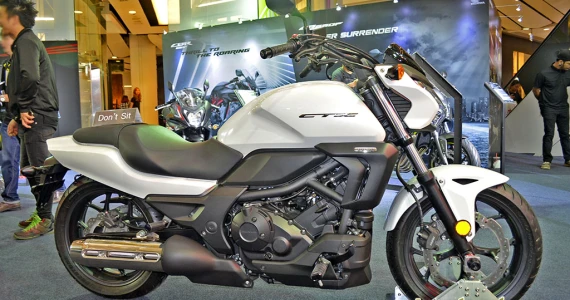 รูปภาพ ฮอนด้า Honda CTX 700DNF ปี 2015