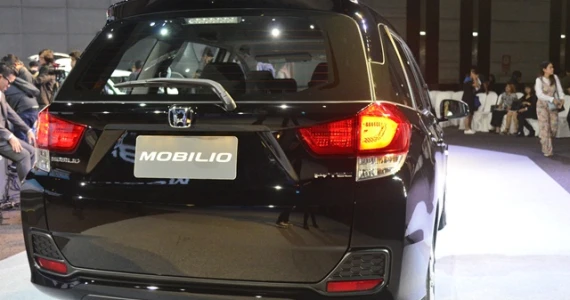 รูปภาพ ฮอนด้า Honda-Mobilio S AT 5 Seat-ปี 2017