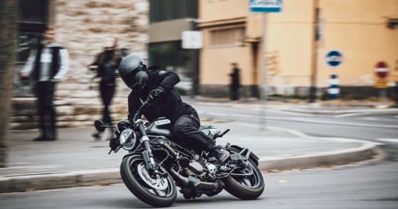 รูปภาพ ฮุสวาน่า Husqvarna Naked svartpilen 200 ปี 2021