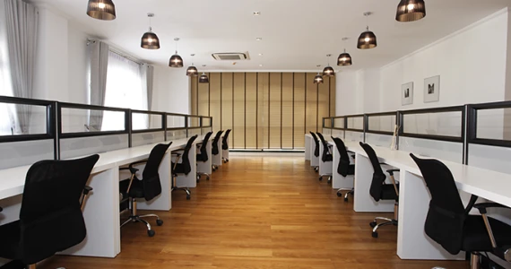 รูปภาพ วาเลอรี่ เทพารักษ์ วงแหวน (Valeria Theparak - Wongwaen)