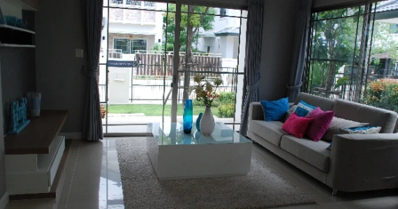 รูปภาพ มัณฑนา บางใหญ่ (Manthana Bangyai)