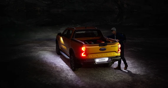 รูปภาพ ฟอร์ด Ford Ranger Double Cab Wildtrak 3.0L V6 Turbo 4WD 10AT ปี 2024