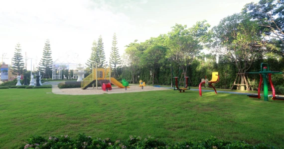 รูปภาพ โกลเด้น ทาวน์ เจริญเมือง-ซุปเปอร์ไฮเวย์ (Golden Town Charoenmuang - Superhighway)