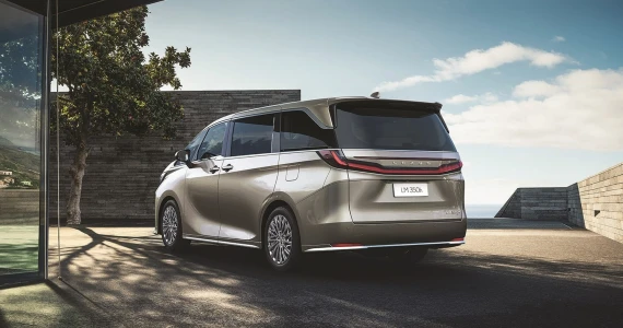 รูปภาพ เลกซัส Lexus LM 350h Executive 7-Seater ปี 2023