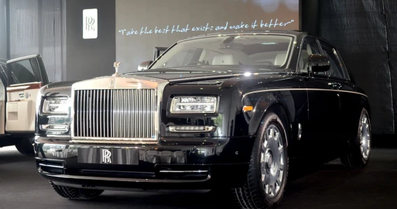 รูปภาพ โรลส์-รอยซ์ Rolls-Royce Phantom Series II Standard ปี 2012